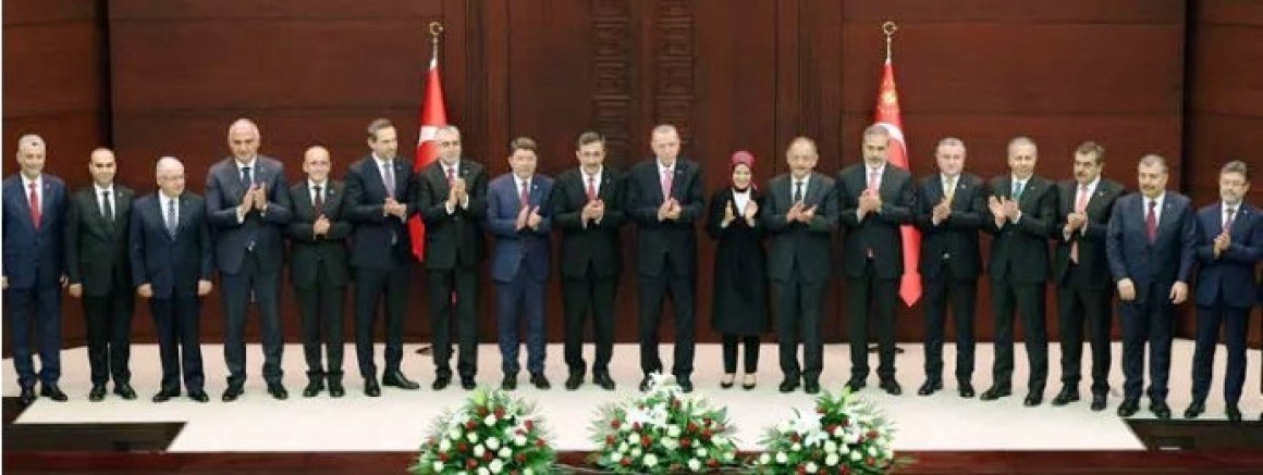  Cumhurbaşkanı Erdoğan Yeni Kabine'yi açıkladı Türkiye'nin yeni bakanları belli oldu