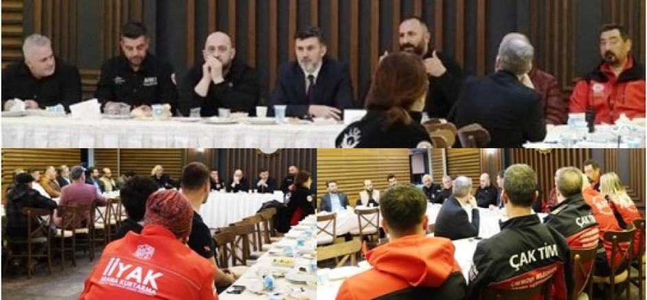 KAF-Kocaeli Afet Platformu üyeleri Kocaeli Büyükşehirin iftarında