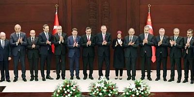  Cumhurbaşkanı Erdoğan Yeni Kabine'yi açıkladı Türkiye'nin yeni bakanları belli oldu