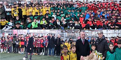 Tahir Başkan'dan Yeşilova'da 10-11 yaş futbolculara Minikler Spor Şenliği
