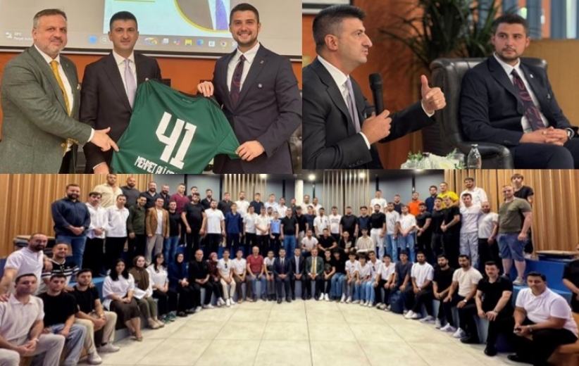 AK Partili Dokuzlar'la Akbal Vekil Çelebi'yi İzmit'te gençlerle buluşturdu