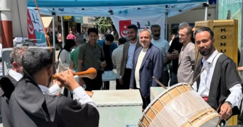 AK Partili Dokuzlar Rumeli Türkleri Helva dağtımında
