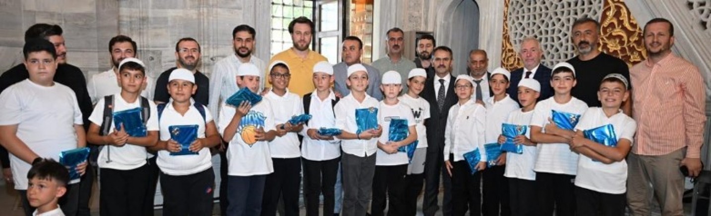 Aktaş, TÜGVA Kur’an-ı Kerim’e Geçiş Töreninde