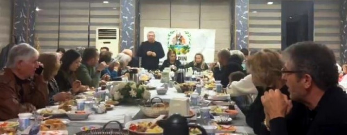Aydınlılar geleneksel iftarı Öğretmenevindeydi