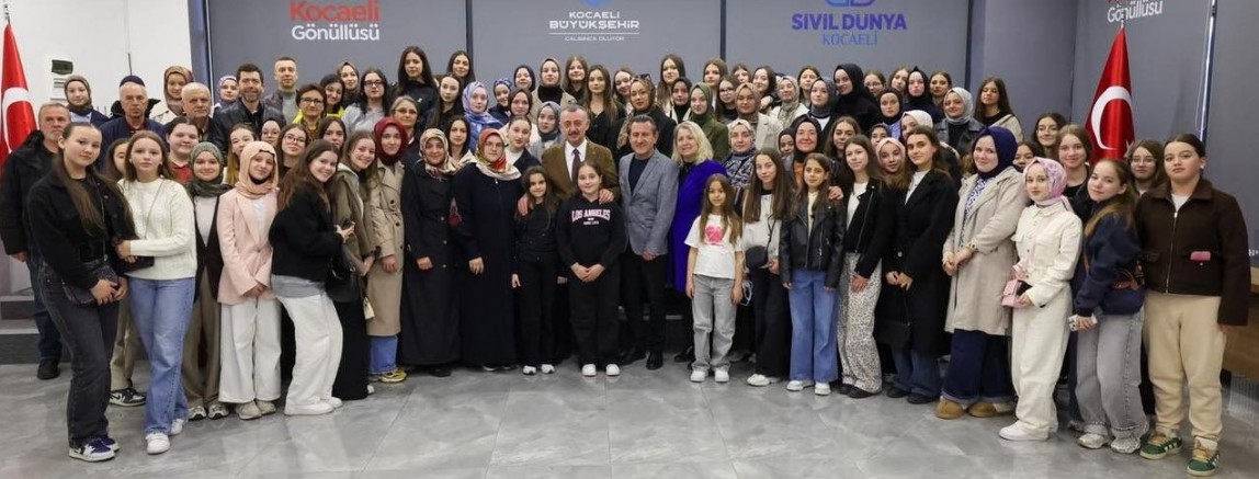Büyükakın Batı Trakyalı Türk öğrencilere sözünü tuttu Kocaeli’de ağırladı