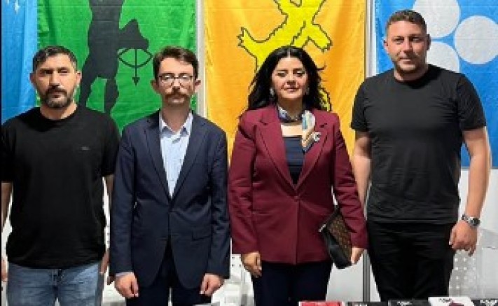 Doç.Dr Gökçe Çatlı Ülkü Ocakları standında