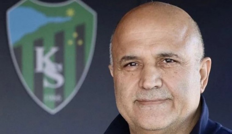 Durul Protokole gitmiyor Taraftar tribününde