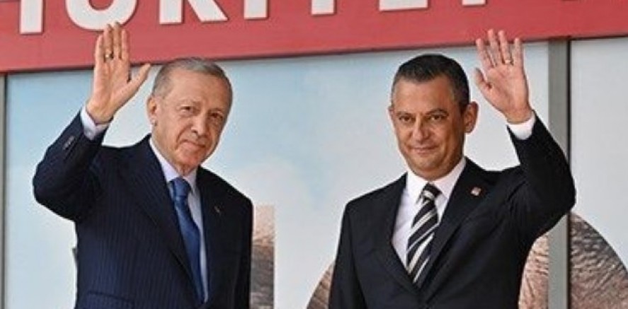 Erdoğan 18 Yıl sonra CHP Genel Merkezinde