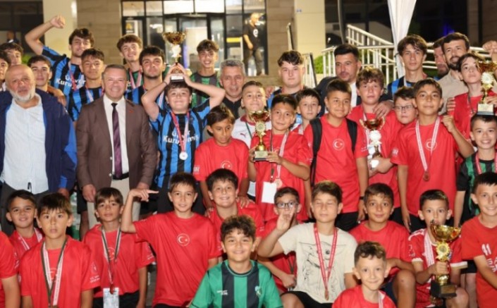 Erol Başkan Kandıra Sokak Futbol Turnuvasında