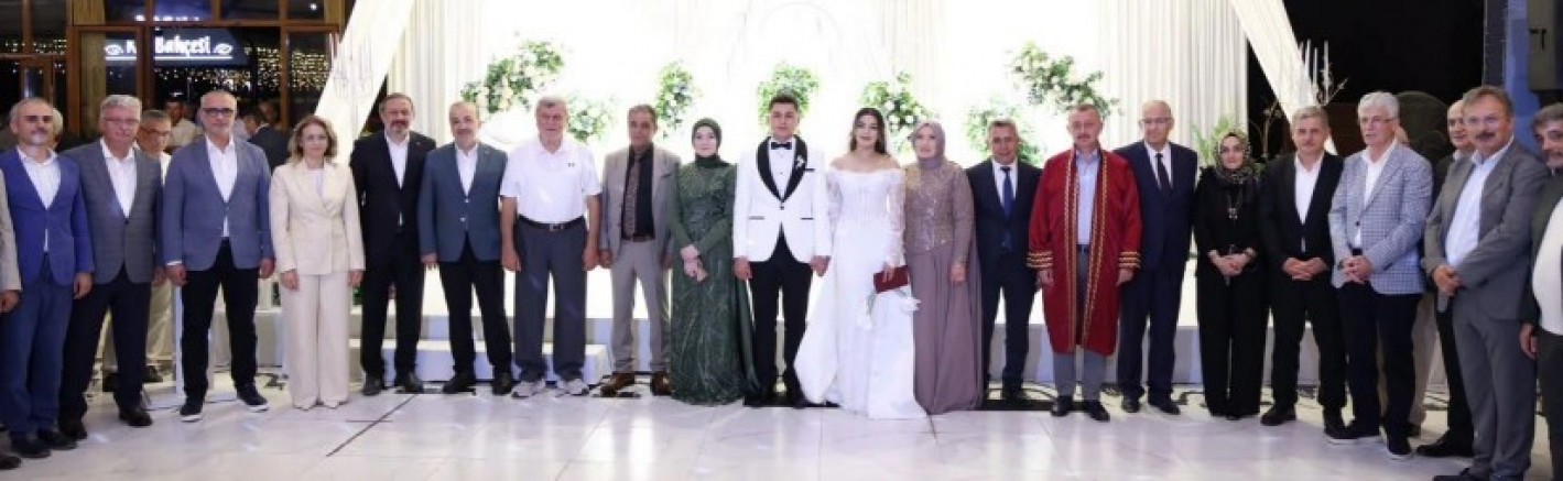 Erol Başkanın oğluna bol şahitli nikah töreni