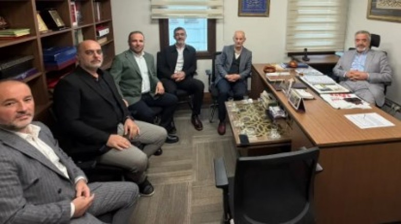 Fetih Kültür Vakfı Heyeti Aziz Mahmud Hüdayi Vakfında