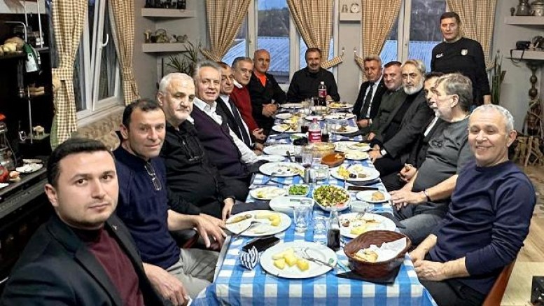 Selçuk Öztürk Futbolun Duayenlerini Martaş'ta ağırladı