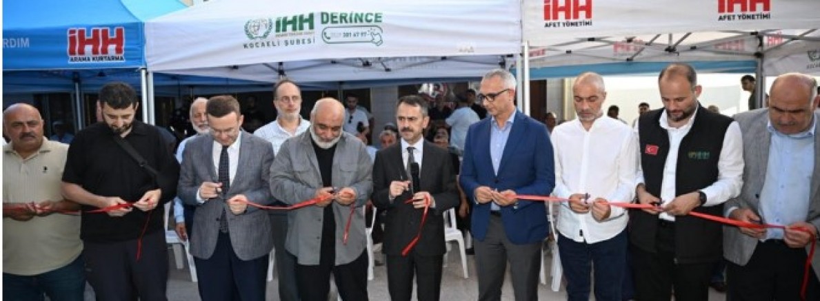 İHH Kocaeli'nin Derince Hizmet binası törenle açıldı