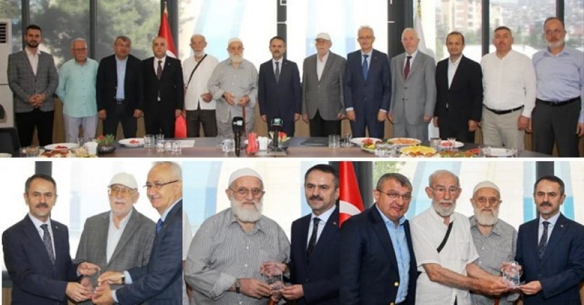 İlim Yayma Cemiyeti 75.Yıldönümünde  Kocaeli Şubesinden vefa plaketleri