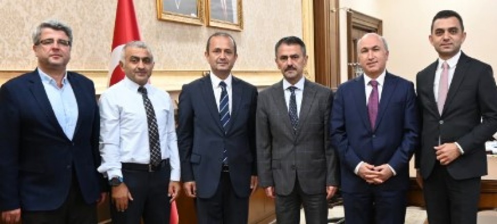 Siyasallılar Vakfından Vali Aktaş'ı ziyaret