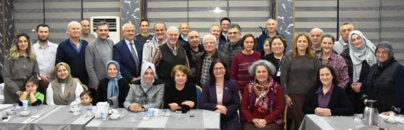 Kastamonulu hemşeriler beraber oruç açtı