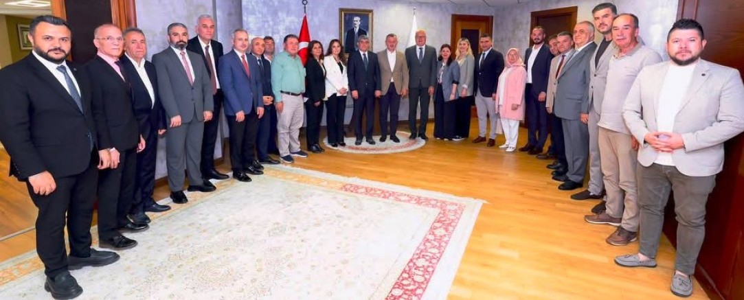 Kent Konseyi Ceyhun Yalçın'dan Büyükşehirde Tahir Büyükakın ziyareti