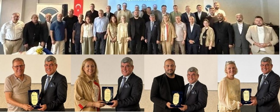 Kent Konseyinin toplantısında Meclis Başkanlarına teşekkür plaketleri