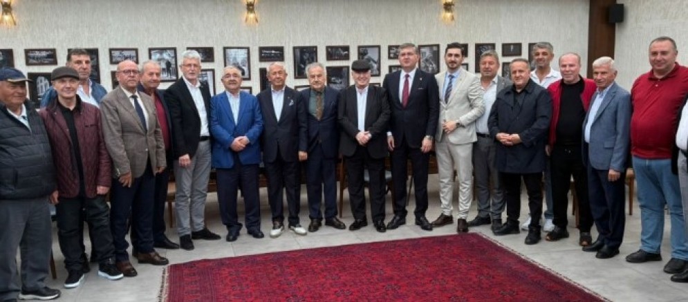 Kocaeli'nin tanınmışları Nezir Baş'ın konuğu oldu