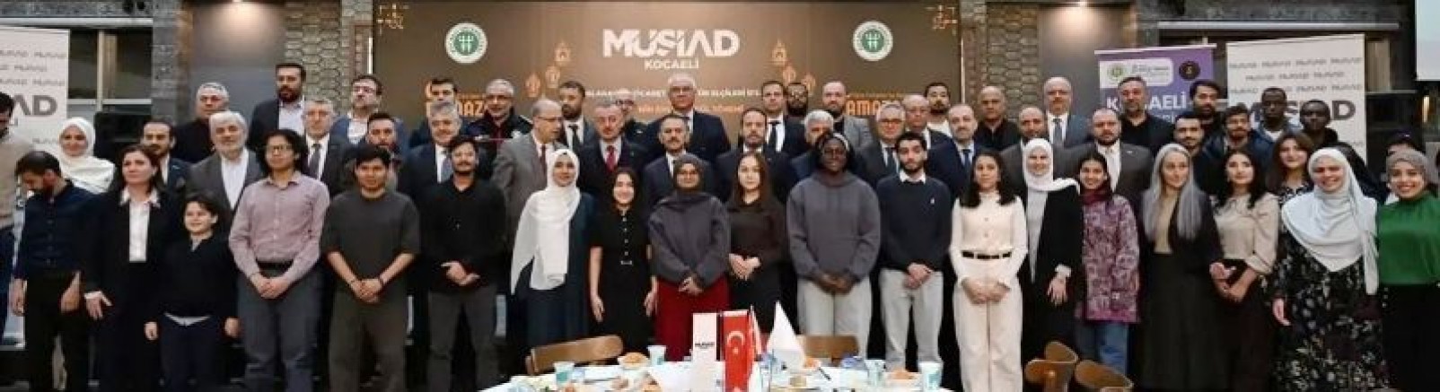 KOÜ'lü yabancı öğrenciler Ticaret ve Kültür Elçileri İftarında