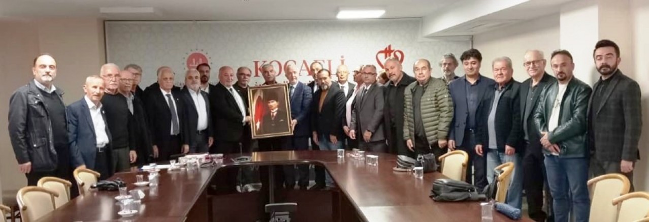 Milli Kuruluşlar Birliğinin müftüye Atatürk tablosu