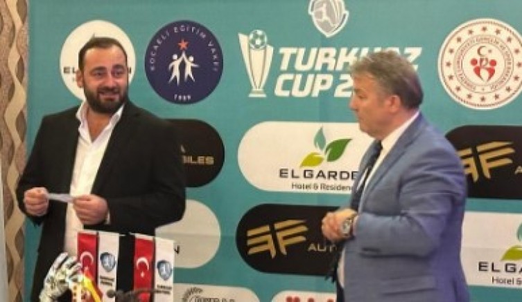 Oktay Kocatekinin Turkuaz Cuptan KEV'le Üniversitelilere burs desteği