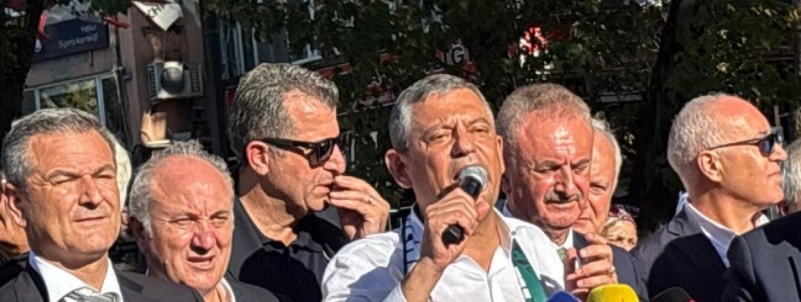 Özel,' Fatma Başkan’ın ve İzmit’in iradesinin arkasındayız”