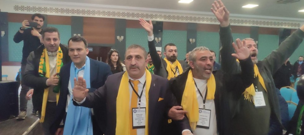 Pazarcılar Odası Kumsar yeniden başkan 