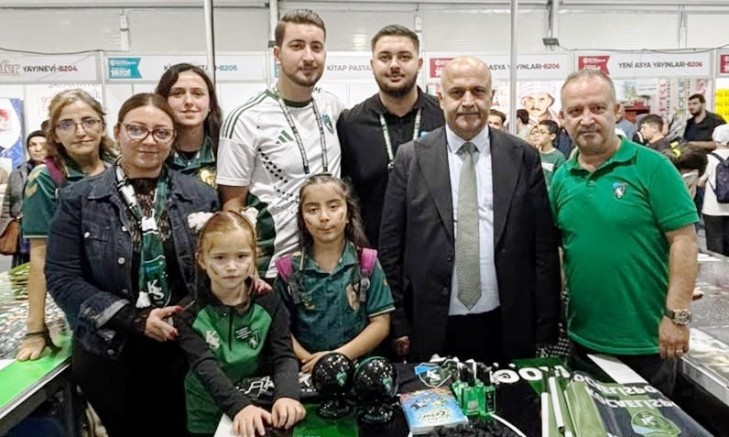 Durul Kitap Fuarında Kocaelisporlu çocuklarla