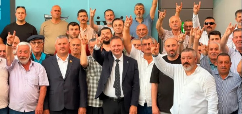 Suadiyeli hemşerilerinden Enes Başkana destek