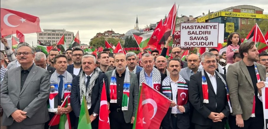 Sumud Filosuna destek için kortej yürüyüşü ve miting 