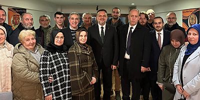 AK İzmitin Başkanı Halil Dokuzlar Karabaş Mahalle Teşkilat Toplantısında