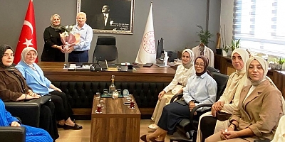 AK Kadın İzmit Başkanı Pınar Atabay'dan eğitim camiasına ziyaretler 