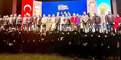 AK Kadın Kocaeli'nin çoşkulu kongresinde Yasemir Özdemir güven tazeledi