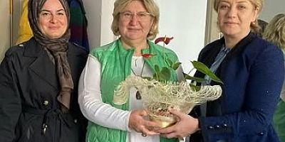 AK Kadınlar Özdemir,Atabay Ayten Kuşkonmazı ziyaret etti