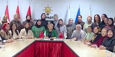 AK Kadınlarla Yasemin Özdemir'den Tahir Başkana videolu destek  mesajı