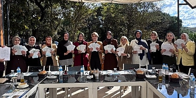 AK Kadınlar Yasemin Başkan tempoyu yükseltti 15 günde 2.533 yeni üye 