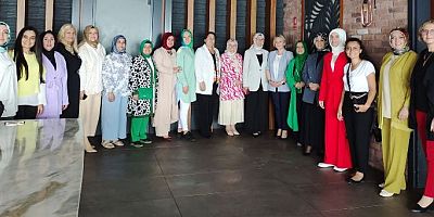 AK Kadınların Başkanı Yasemin Özdemir Belediye Meclis Üyeleriyle buluştu