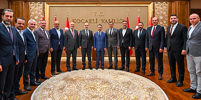 AK Parti ilçe Başkanları Talus'la Vali Aktaş'a gitti