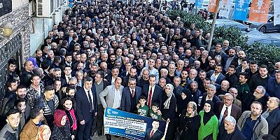 AK Parti İzmit Belediye Başkan Adayı Tutuş'un taraftarları Salona sığmadı