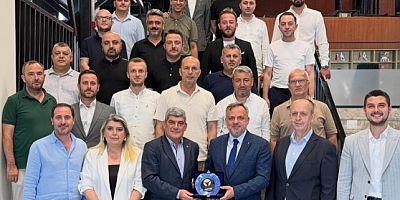 AK Partili Halil Dokuzlar Kent Konseyinde Ceyhun Yalçına hayırlı olsuna gitti