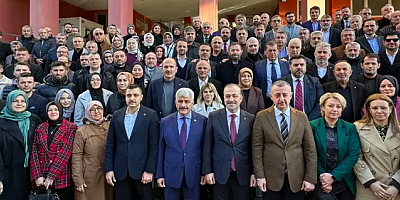 AK Partili Şahin Talus mazbatasını törenle aldı