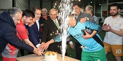 Altın Kiraz Grubundan Prof Gültekin'e kutlama