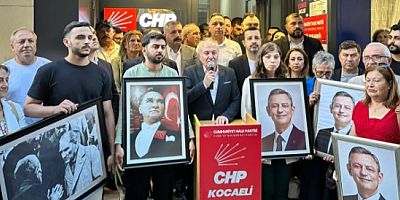 Arcan, İl Yönetimi ilçe Başkanlarılya CHP'den ayrıldı