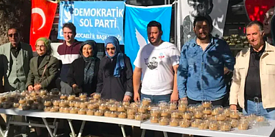 DSP Atatürk'le Ecevit'in ruhuna helva dağıttı