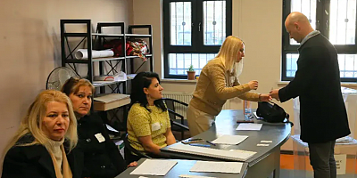 Bulgaristan Seçimleri için çifte vatandaşlar sandığa gitti