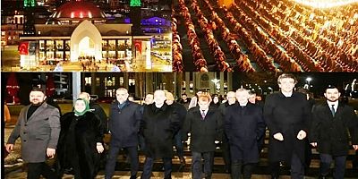 Büyükakın Kartepelilerle Kent Meydanı camiinde ilk teravih namazında