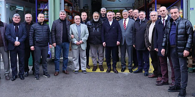 Büyükakın KOTKO Sitesine esnafla kahvaltıya gitti