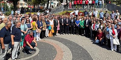 CHP Kocaeliden 102nci yıldönümü korteji
