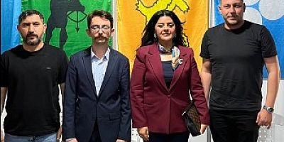 Doç.Dr Gökçe Çatlı Ülkü Ocakları standında